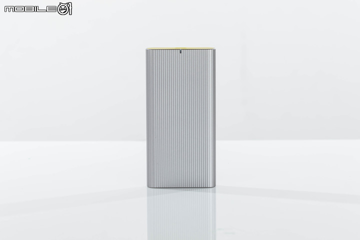 Sony TOUGH SL-M1 外接 SSD 開箱實測 以耐候設計提供安心儲存選擇
