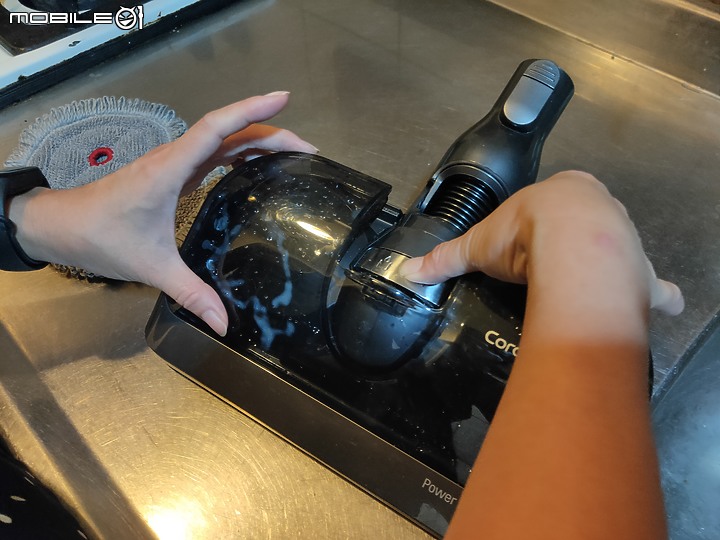 一年戰爭開打?! 吸塵器界白色木馬 LG A9T太空站華麗登場