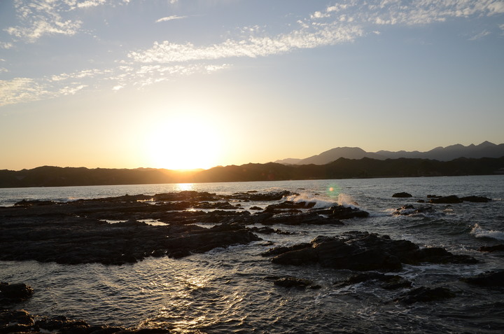 紀伊半島自駕遊-世界遺產巡禮2/4(本州最南端、潮岬、熊野古道、那智瀑布、日本第一大鳥居、伊勢神宮、夫妻岩)