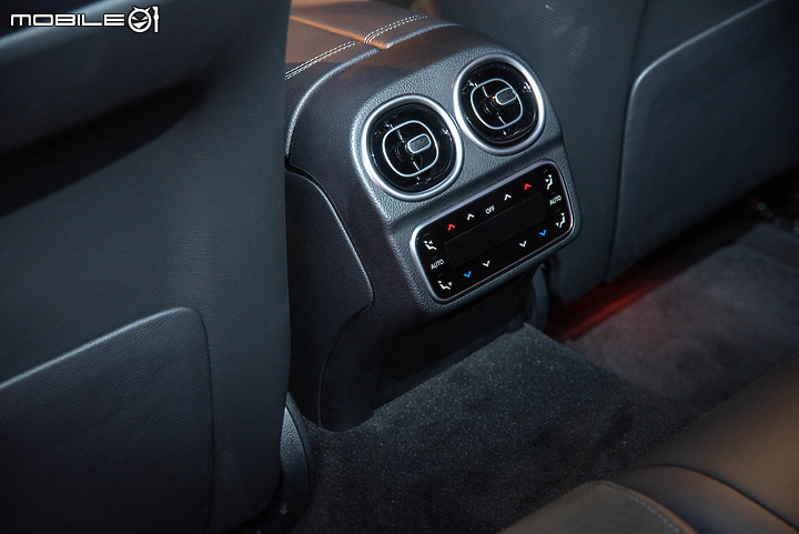 【賞實車】大改款Mercedes-Benz C-Class實車更漂亮,C180房車自210萬元起!