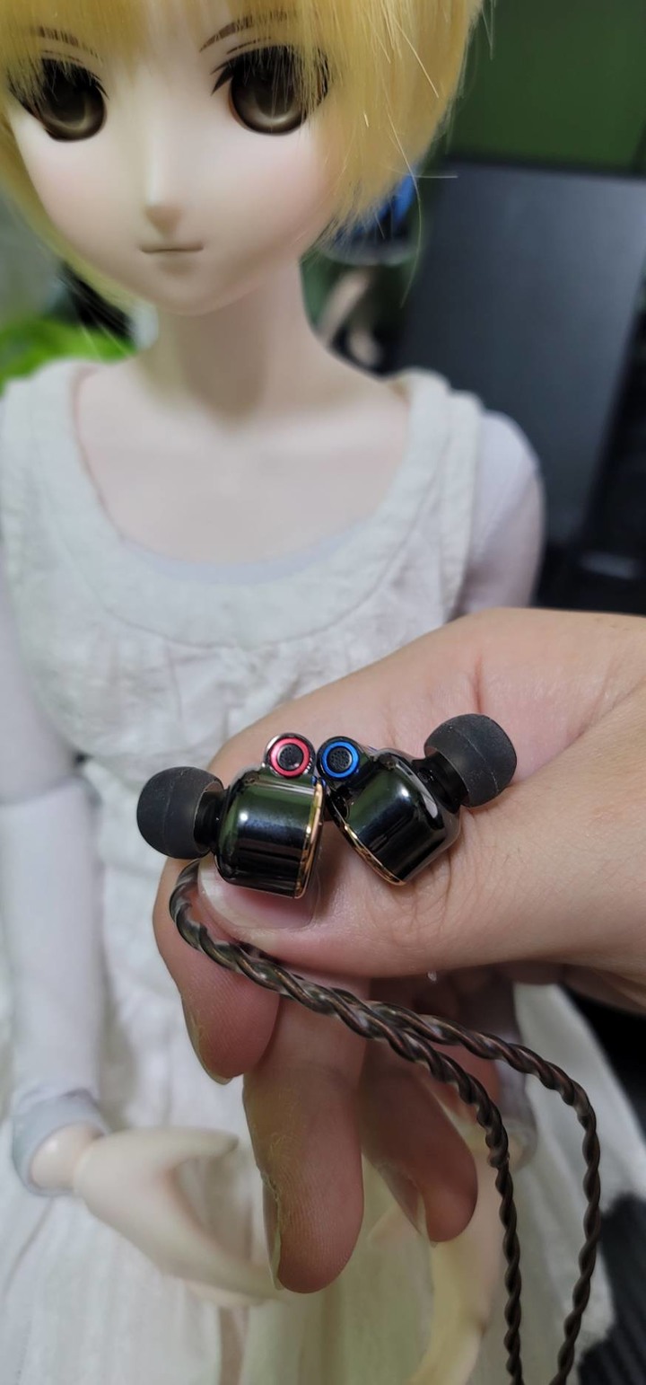 開箱 FIIO FD3 類鑽石振膜動圈