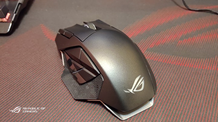 ［ 簡單開箱 ］ROG Spatha X 經典旗艦無線滑鼠