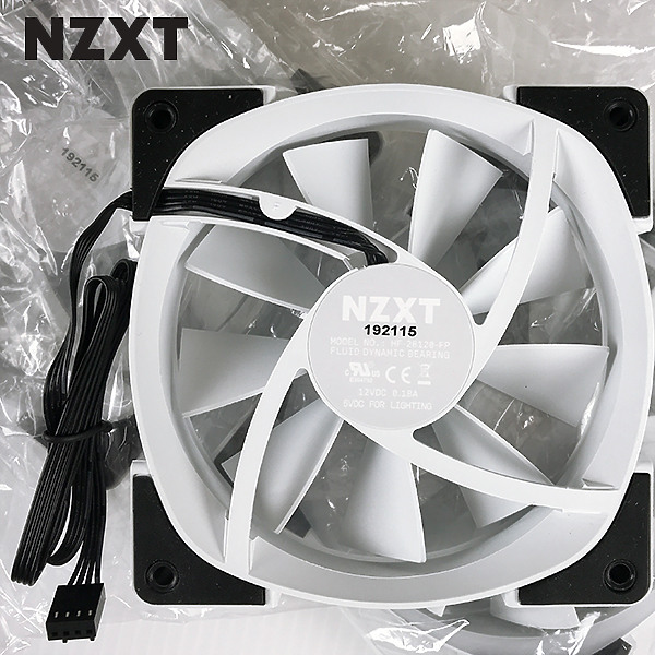 點我看大圖 全新白色NZXT Aer RGB 2,整機白,風扇當然也要白!