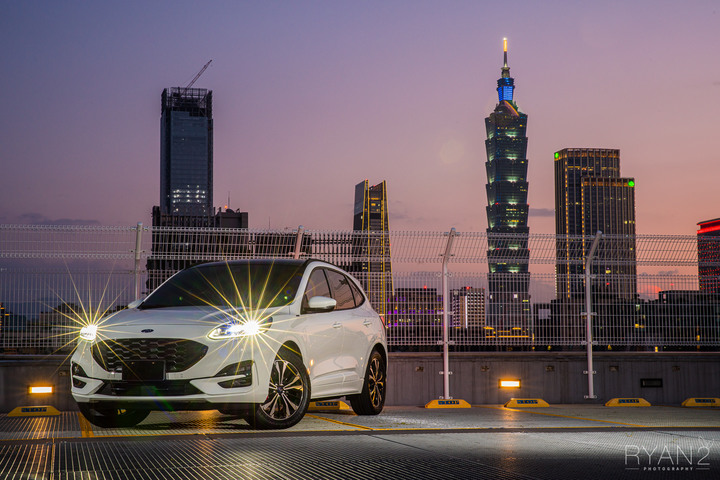 [開箱] Kuga ST-Line X