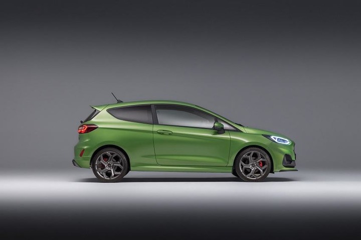 搶在大哥 Focus 前面發表!新 Ford Fiesta 登場亮相