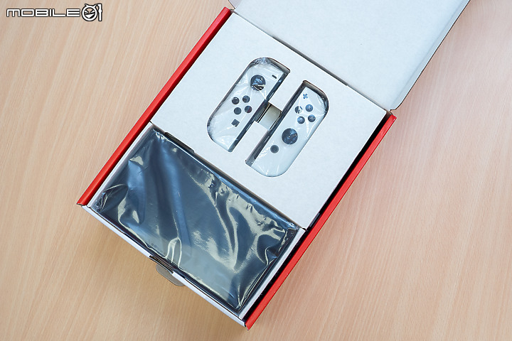 Nintendo Switch OLED 搶先玩｜小改款推砌出更沉浸的遊玩體驗！