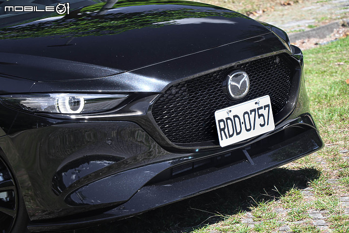 Mazda 3 五門型動旗艦進化版試駕|多一分帥氣的「原廠改」,加量不加價!