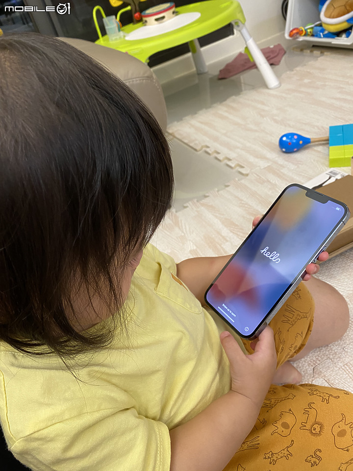 全台最年幼的iPhone13 pro Max開箱文