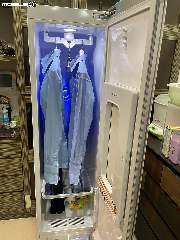 [健康居家心得分享] 抗疫神助手LG styler 蒸氣電子衣櫥 亞麻紋象牙白 E523IR 只要20分鐘消毒、除臭、烘燙、輕乾洗讓衣物每日煥然一新