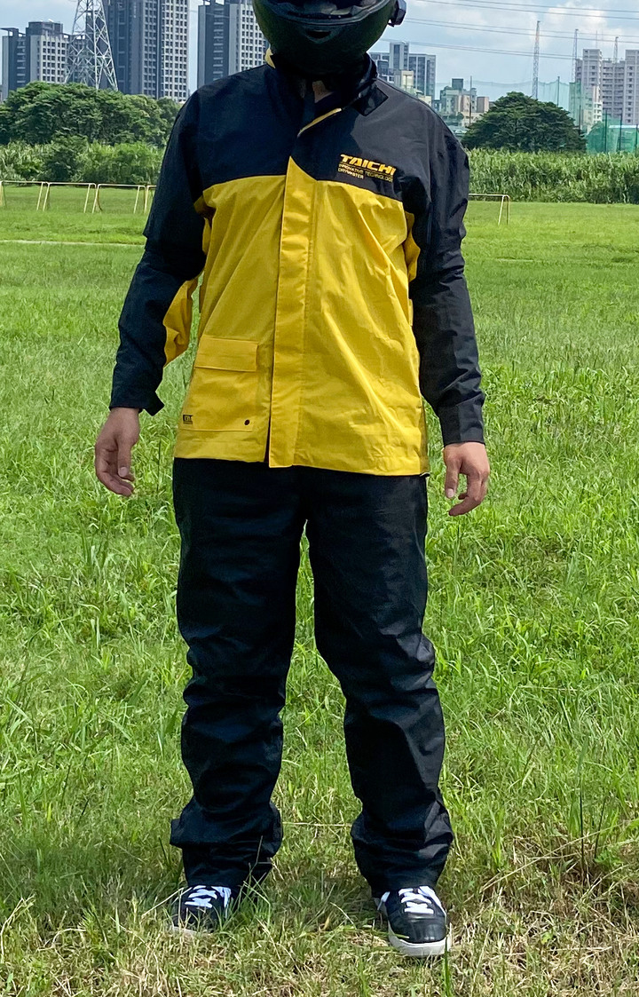 借我開一下，朋友的新高級雨衣 - RS TAICHI RSR048 雨衣開箱