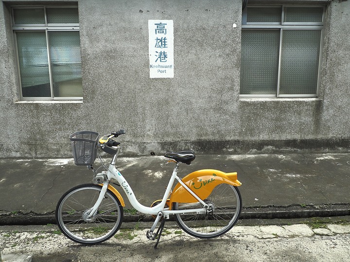 哈瑪星鐵道文化園區,外掛哈瑪星貿易商大樓、舊三和銀行、山形屋、駁二藝文特區與大港橋 — 高雄港濱散策之一