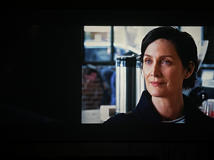 Epson EH-LS500B開箱