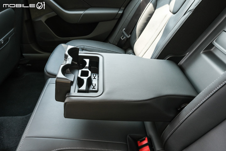 Škoda Octavia Combi 2.0TSI 4x4 金門試駕|品牌一哥現身秀實力,十項全能難以挑剔!