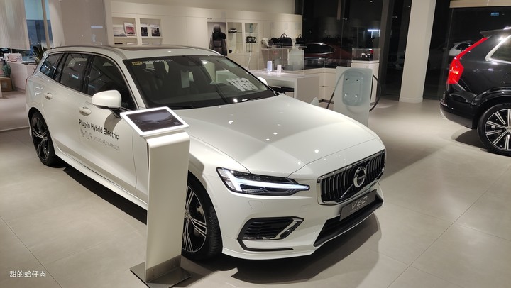 Volvo PHEV 雙能電動體驗展 - 親身試駕 New S90 T8的感動 -