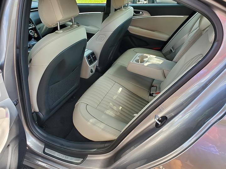 2022 Genesis G70 美國開箱