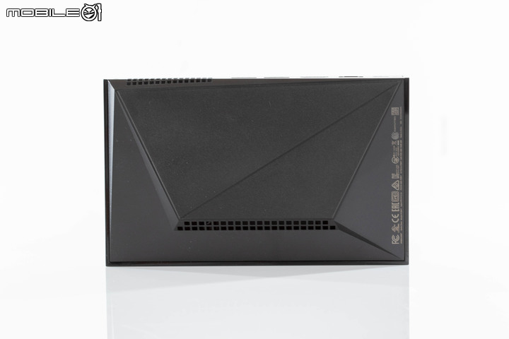NVIDIA Shield TV Pro 遊戲機上盒開箱實測 不用主機也能暢玩 3A 遊戲大作