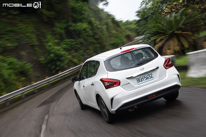Nissan Tiida J 試駕|外型更顯俐落,實用至上的代步選擇!