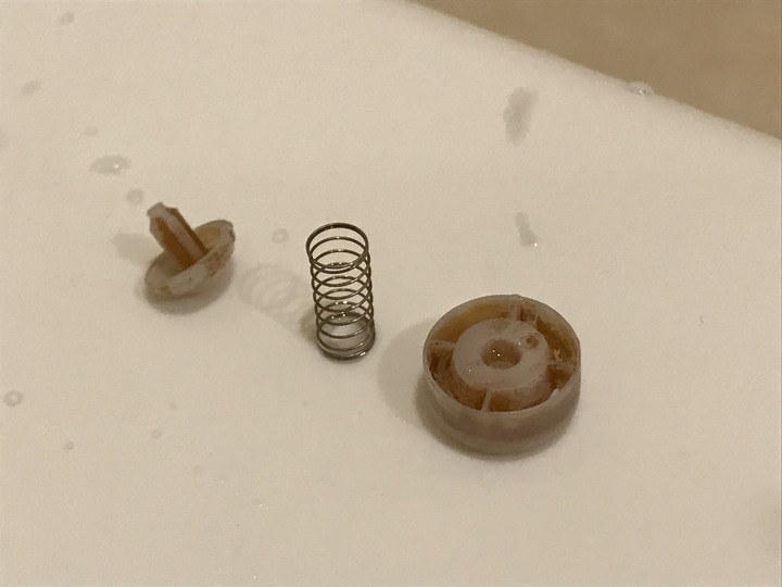 浴室淋浴水龍頭問題