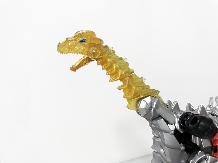 【開箱】變形金剛 SLOG 猛擊 G1電鍍限定版-我將化為高牆,力阻將至的業火!