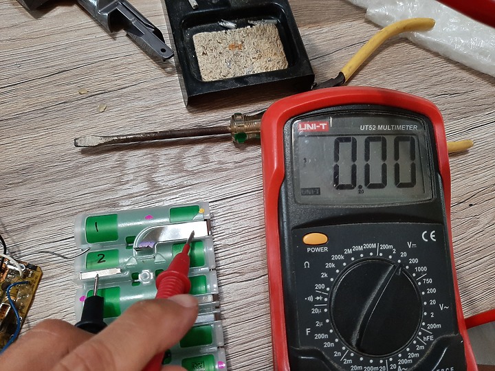 Dyson電池拆解更換與您可以也好奇的幾個問題!