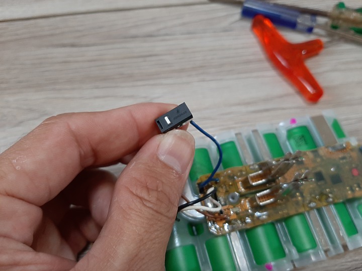 Dyson電池拆解更換與您可以也好奇的幾個問題!