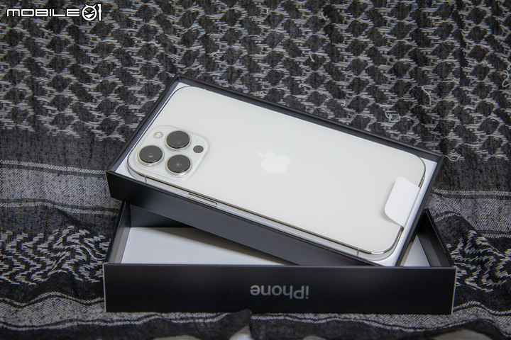 點我看大圖 微開箱 iphone 13 Pro Max 少人購買銀色512G , 已更新前後imos 保護貼高清照!