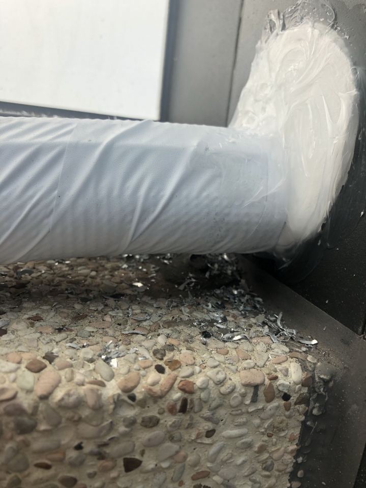 冷氣的鑽孔