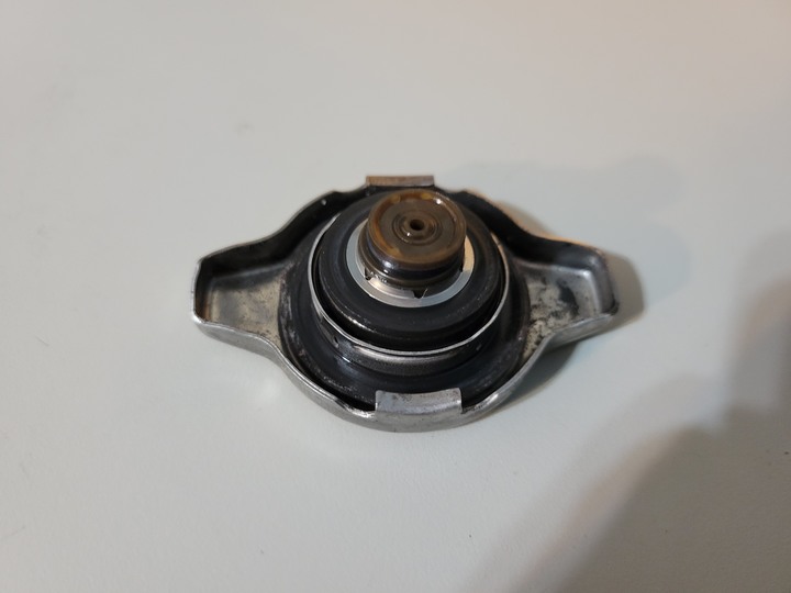 Altis 水箱漏水