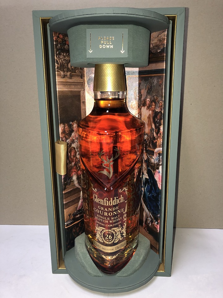 格蘭父子新酒款開箱與封存：百富25年單一純麥&格蘭菲迪26年干邑桶