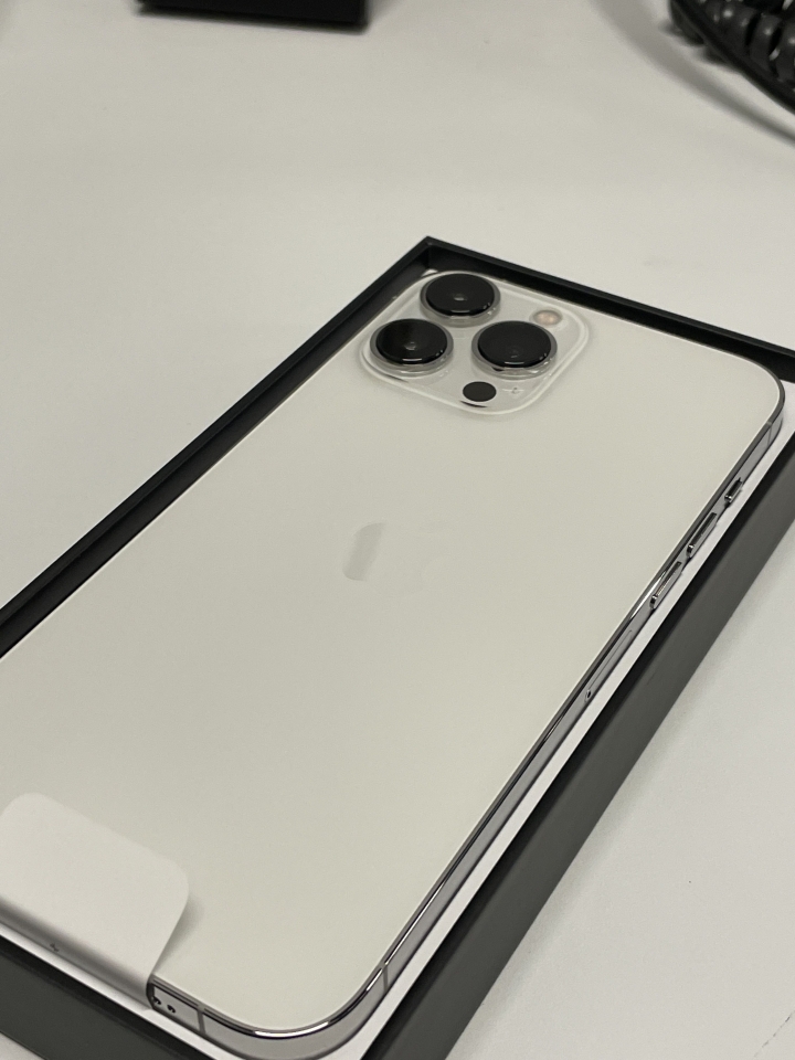 (更新完結,已取得退款)在官網用iPhone 12以舊換新13 Pro Max記錄