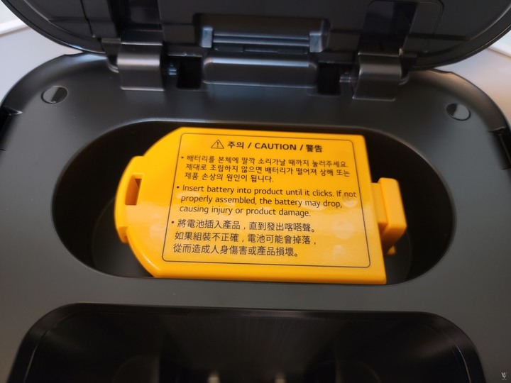 點我看大圖 ::: 就。很。美。::: LG A9T 雪霧白太空站 濕拖無線吸塵器 體驗分享