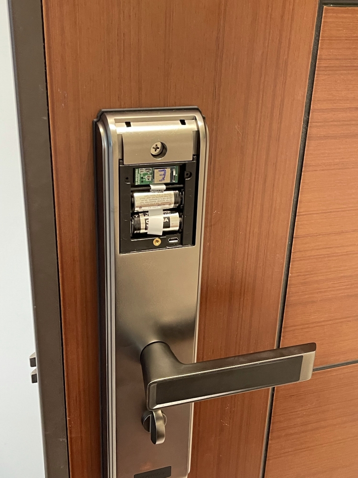 升級維夫拉克L396指紋電子鎖+APP開鎖