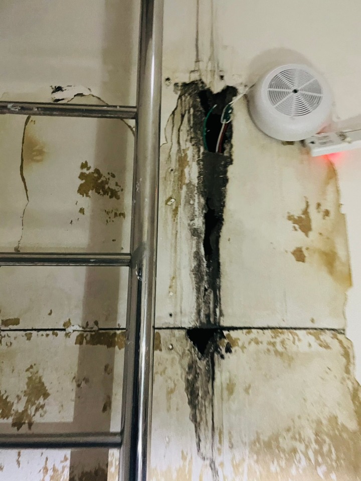 先丟個A7已蓋好建案公設缺失