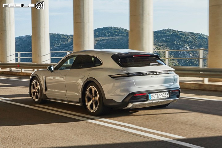 【道路直擊】Porsche Taycan Cross Turismo 新年式?新車國內現蹤!