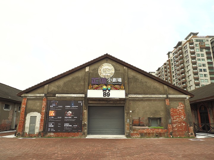 哈瑪星鐵道文化園區,外掛哈瑪星貿易商大樓、舊三和銀行、山形屋、駁二藝文特區與大港橋 — 高雄港濱散策之一