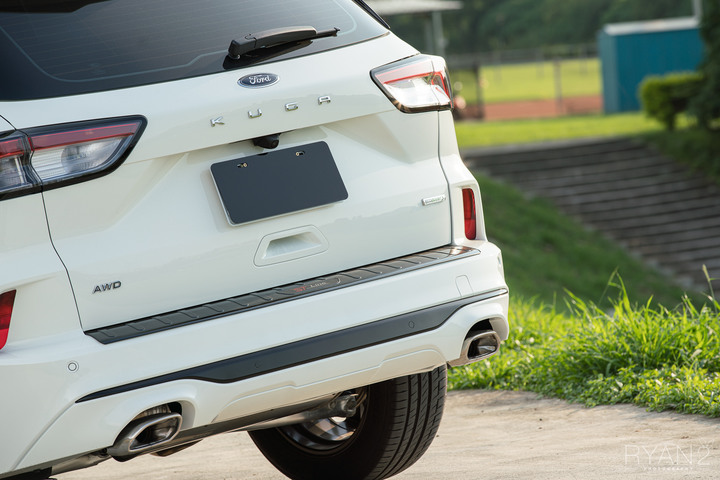 [開箱] Kuga ST-Line X