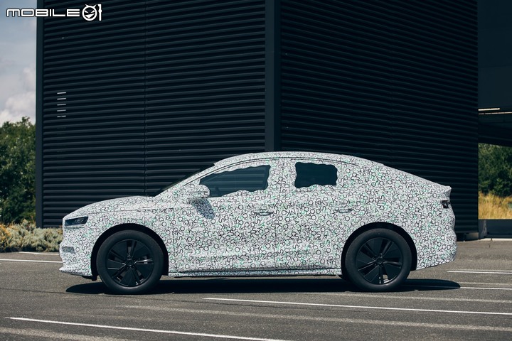 【海外新訊】Skoda搶先公布Enyaq Coupe iV外觀與部分規格,純電斜背SUV明年初發表!