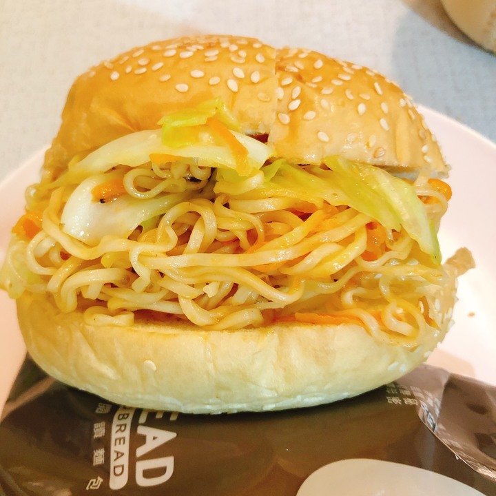【食譜分享】自已做炒麵麵包