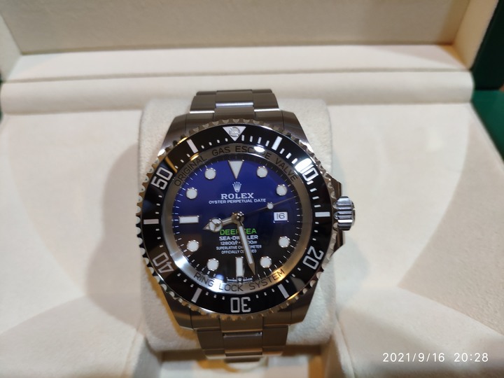 我的第一支 rolex 126660 D-Blue