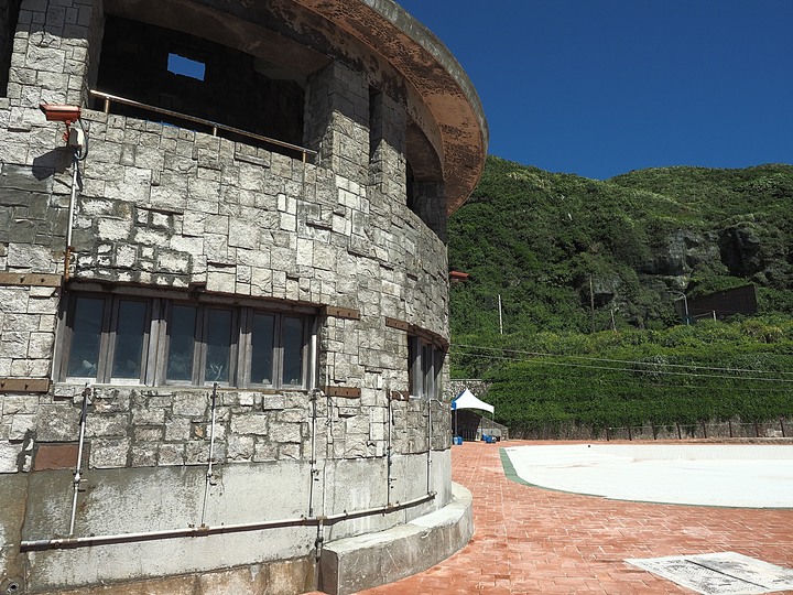 貢寮 龍洞灣海洋公園 — 除了和平島公園外，另一處在COVID-19疫情下可下海游泳的好地方