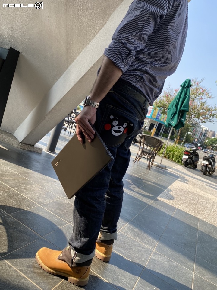 開箱 【聯想 Lenovo】Yoga Slim 7i 輕薄文書筆電