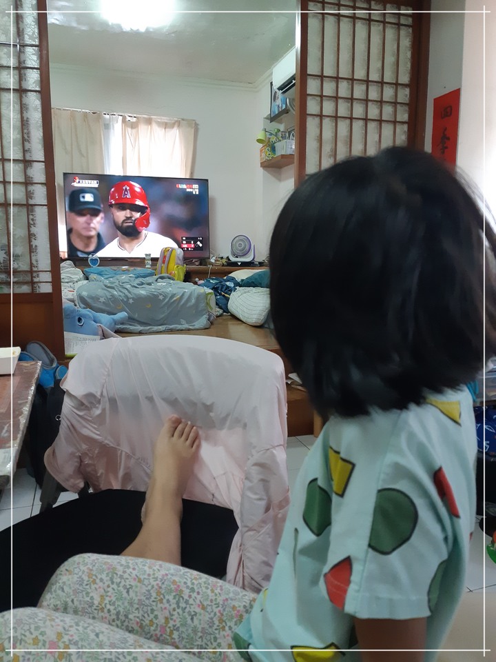 防疫在家靠什麼？就靠Panasonic TH-65JX900W Android TV吧！