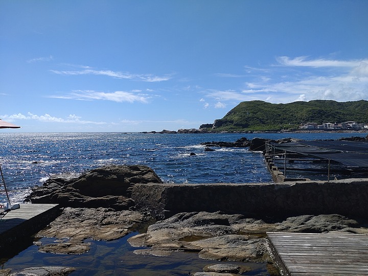 貢寮 龍洞灣海洋公園 — 除了和平島公園外，另一處在COVID-19疫情下可下海游泳的好地方