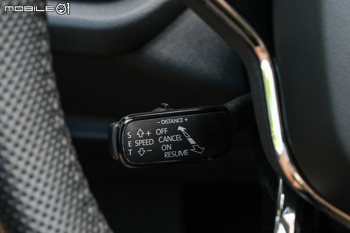 Škoda Octavia Combi 2.0TSI 4x4 金門試駕|品牌一哥現身秀實力,十項全能難以挑剔!