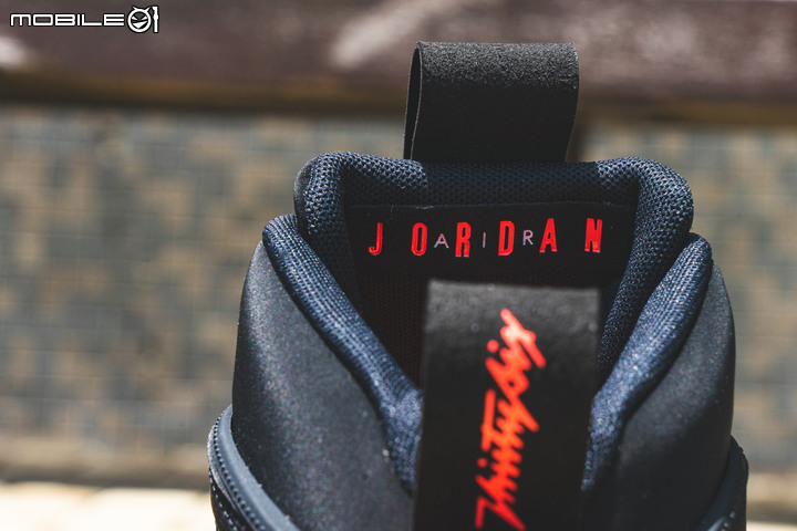 Air Jordan XXXVI 開箱|鞋面輕薄透光、實現「看得見的輕」