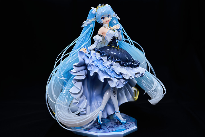 【開箱】雪ミクSNOW MIKU 2019 Snow Princess Ver.