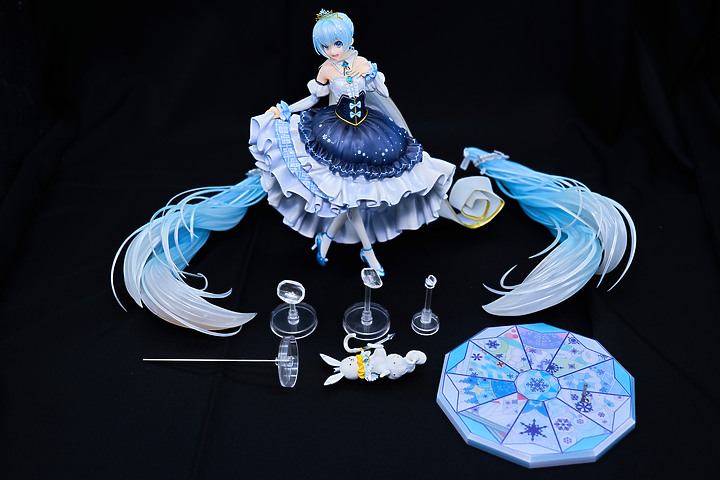 【開箱】雪ミクSNOW MIKU 2019 Snow Princess Ver.