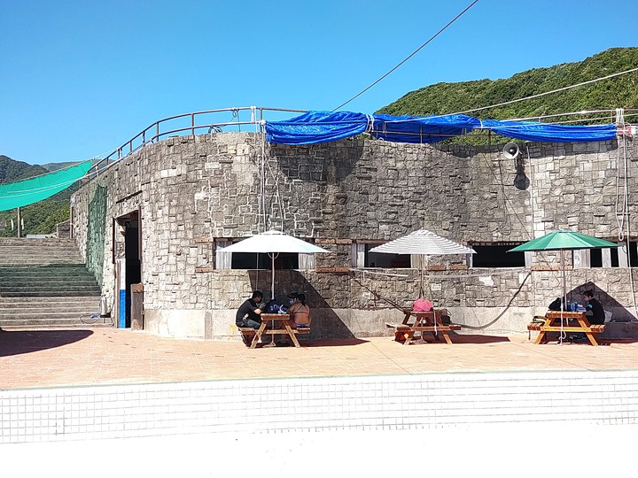 貢寮 龍洞灣海洋公園 — 除了和平島公園外,另一處在COVID-19疫情下可下海游泳的好地方