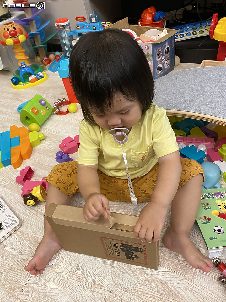 全台最年幼的iPhone13 pro Max開箱文