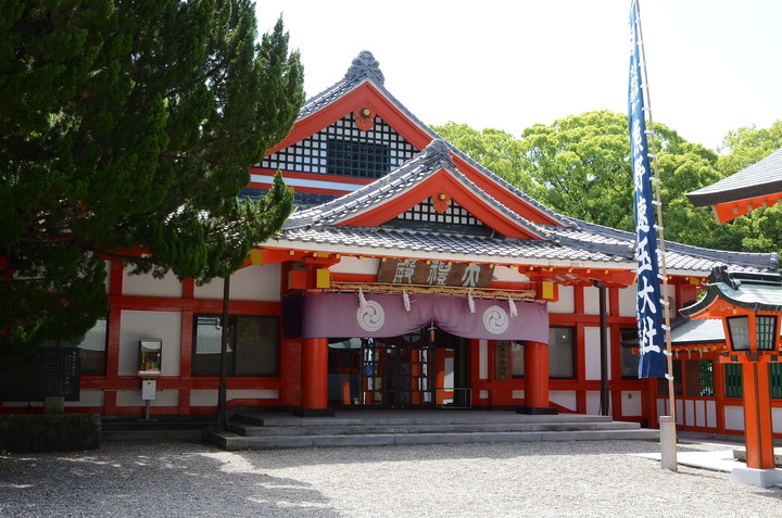 紀伊半島自駕遊-世界遺產巡禮2/4(本州最南端、潮岬、熊野古道、那智瀑布、日本第一大鳥居、伊勢神宮、夫妻岩)